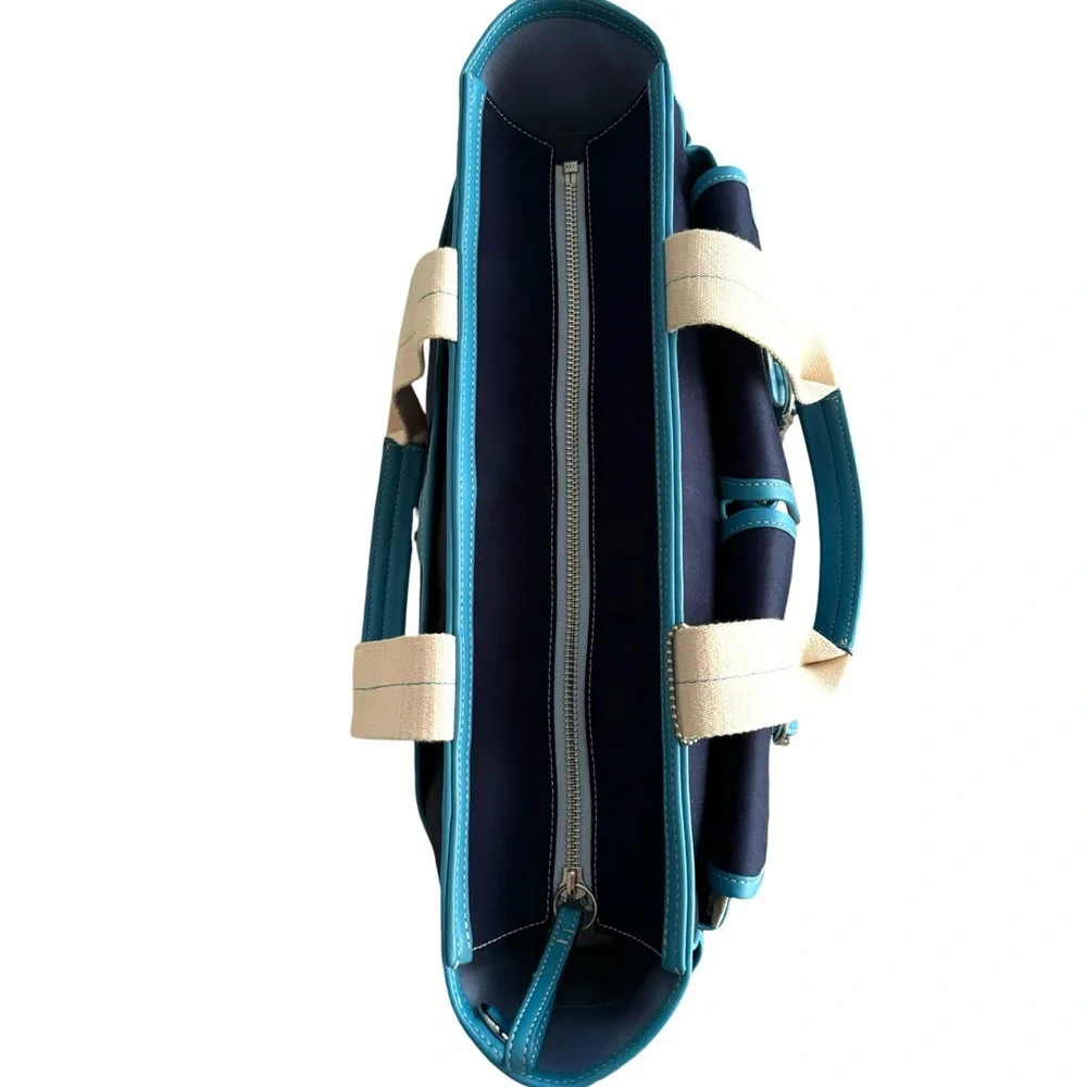 Coach hampton navy